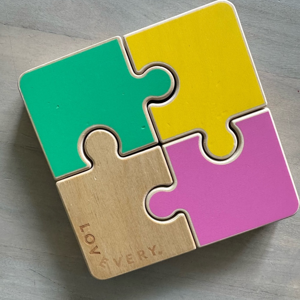 Lovevery - 22-24MO - Chunky Wooden Jigsaw Puzzle from the Companion Play Kit
